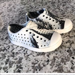 Natives size 5 for Sam90210